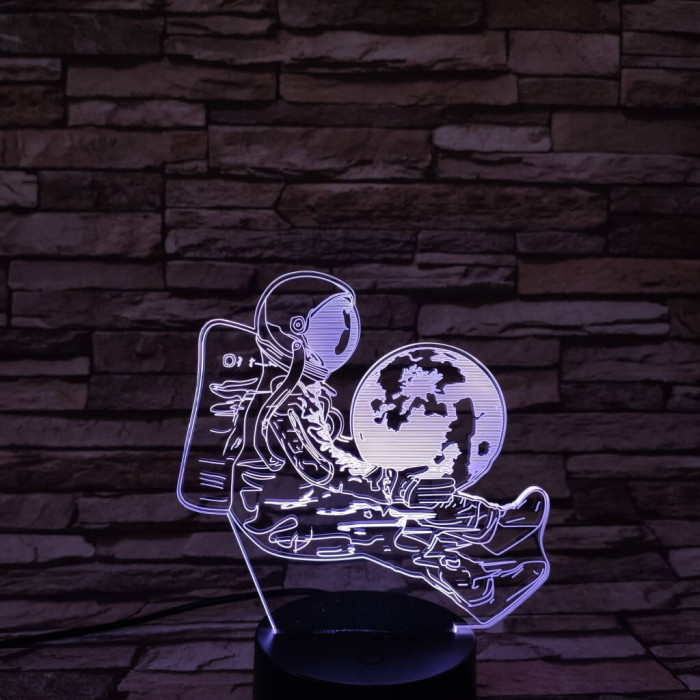 Asztronauta 7 színű  3D led lámpa