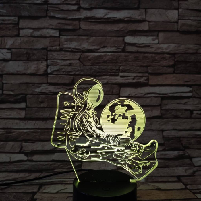 Asztronauta 7 színű  3D led lámpa