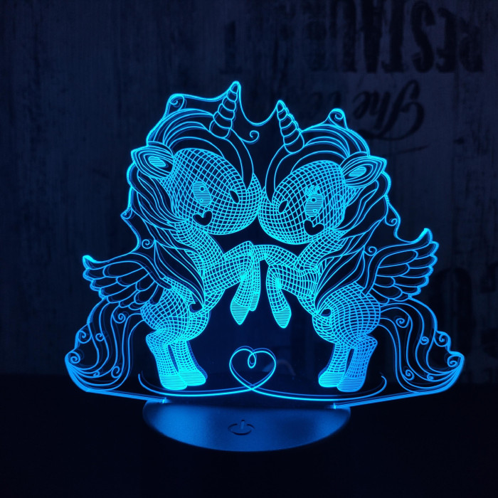 Két kicsi egyszarvú 7 színű  3D led lámpa