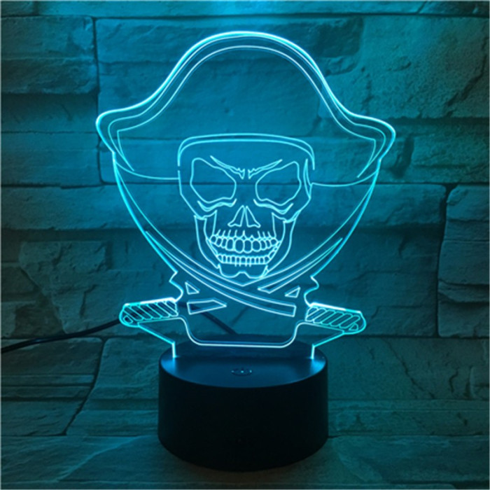 Kalóz halálfej 7 színű 3D led lámpa