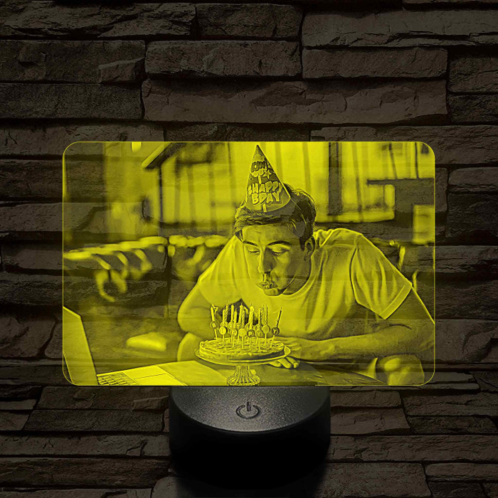 Kedves születésnapi ajándék nőknek és férfiaknak 7 színű 3D led lámpa