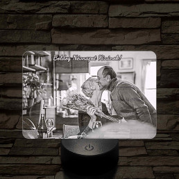 Névnapi meglepetés nőknek és férfiaknak 7 színű 3D led lámpa