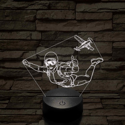 Ejtőernyős Nő 3D LED Lámpa – Egyedi Gravírozással, Műanyagtalpas