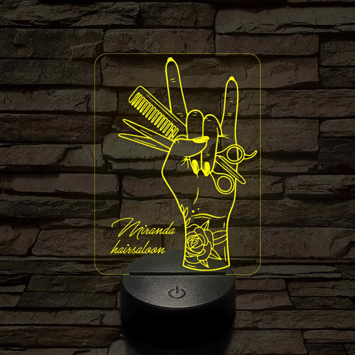 Tetovált női kéz fésűvel és ollóval – 7 színű, színváltós 3D LED lámpa