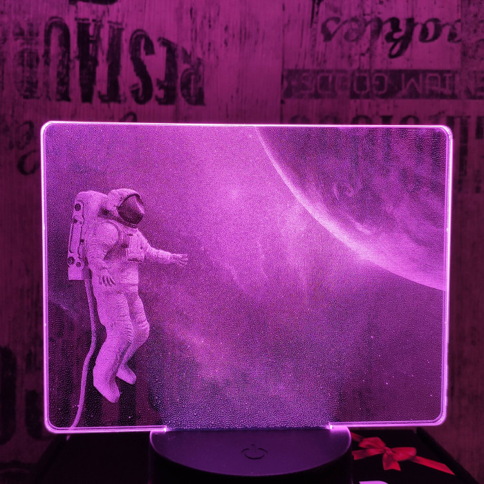 Asztronauta 7 színű valósághű 3D led lámpa