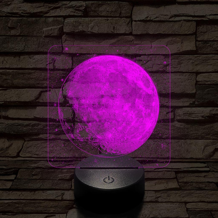 A Hold teljes pompájában 7 színű valósághű 3D led lámpa